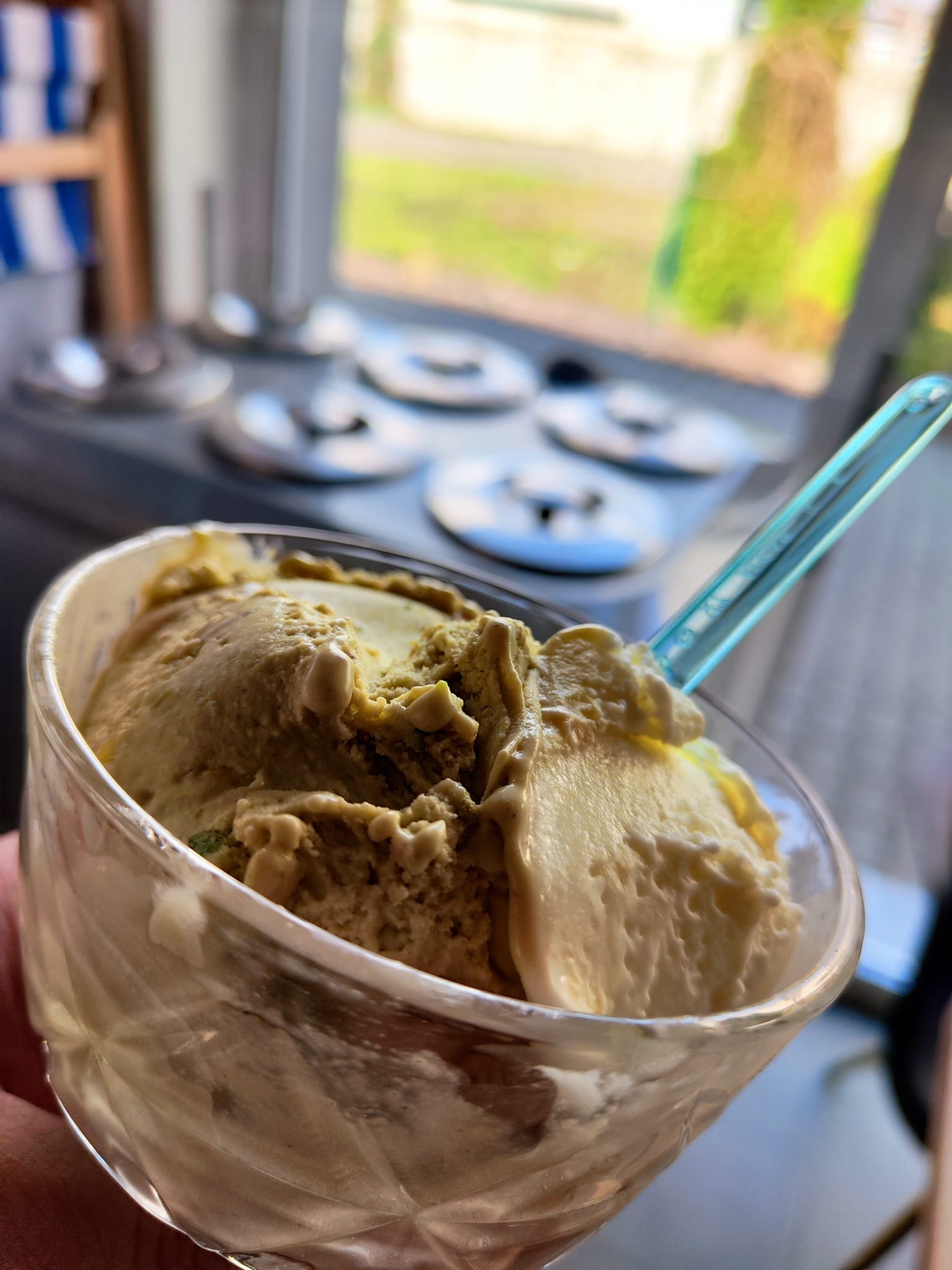 Gelato pistacjowe w pucharku